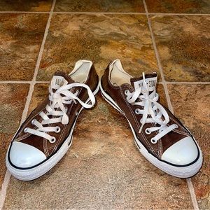 *Barely Worn* Brown Converse Chuck Taylor All Star Low Tops - Retails $60